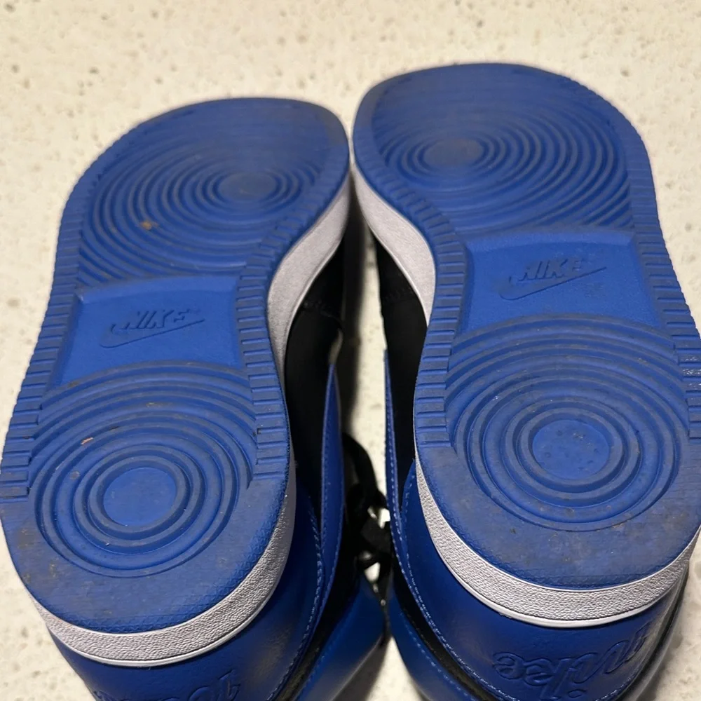 Nike Black and Blue Sneakers - Picture 7 of 10